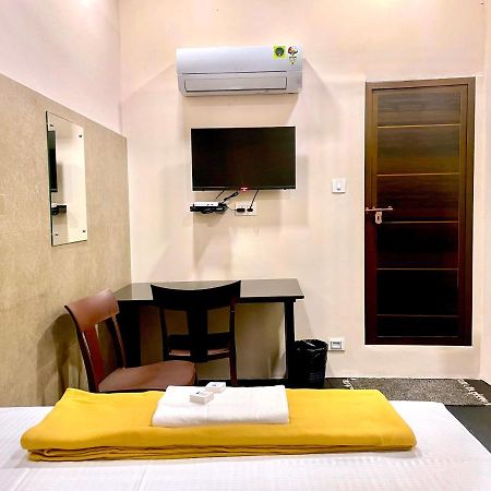Reach Residency Hotel Kochi Eksteriør billede