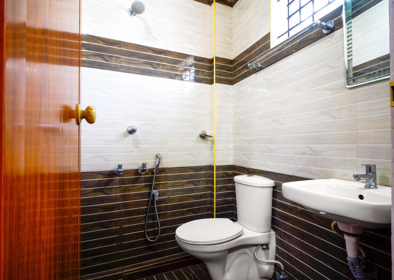 Reach Residency Hotel Kochi Eksteriør billede