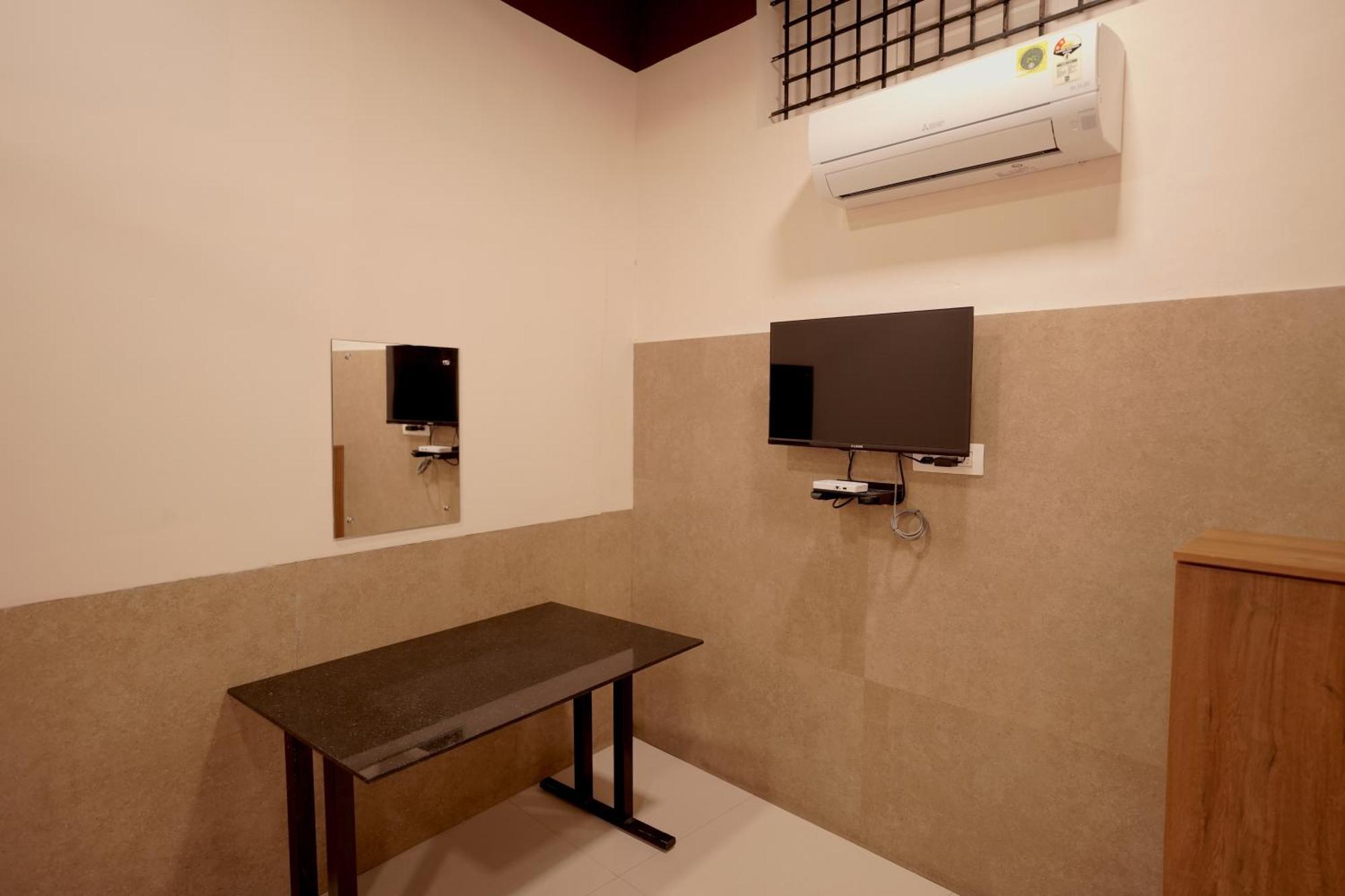 Reach Residency Hotel Kochi Eksteriør billede