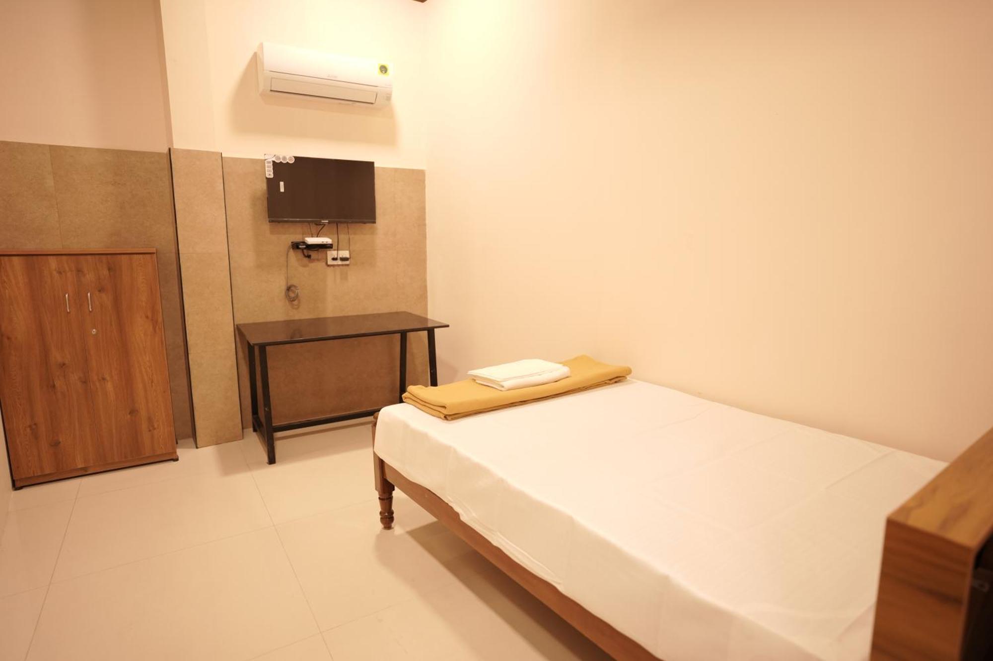 Reach Residency Hotel Kochi Eksteriør billede