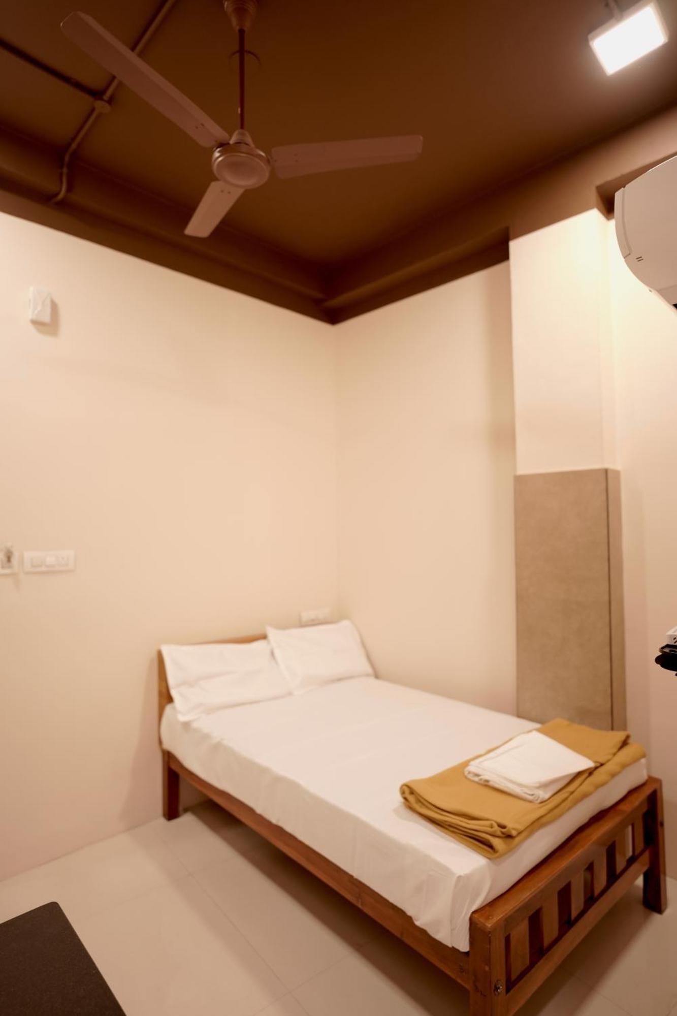 Reach Residency Hotel Kochi Eksteriør billede