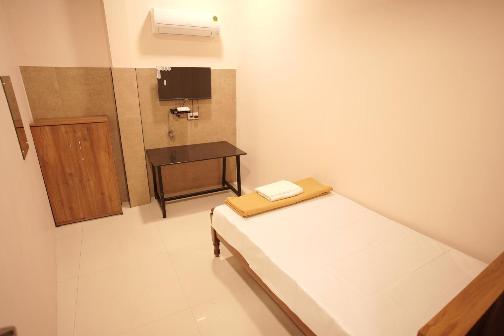 Reach Residency Hotel Kochi Eksteriør billede
