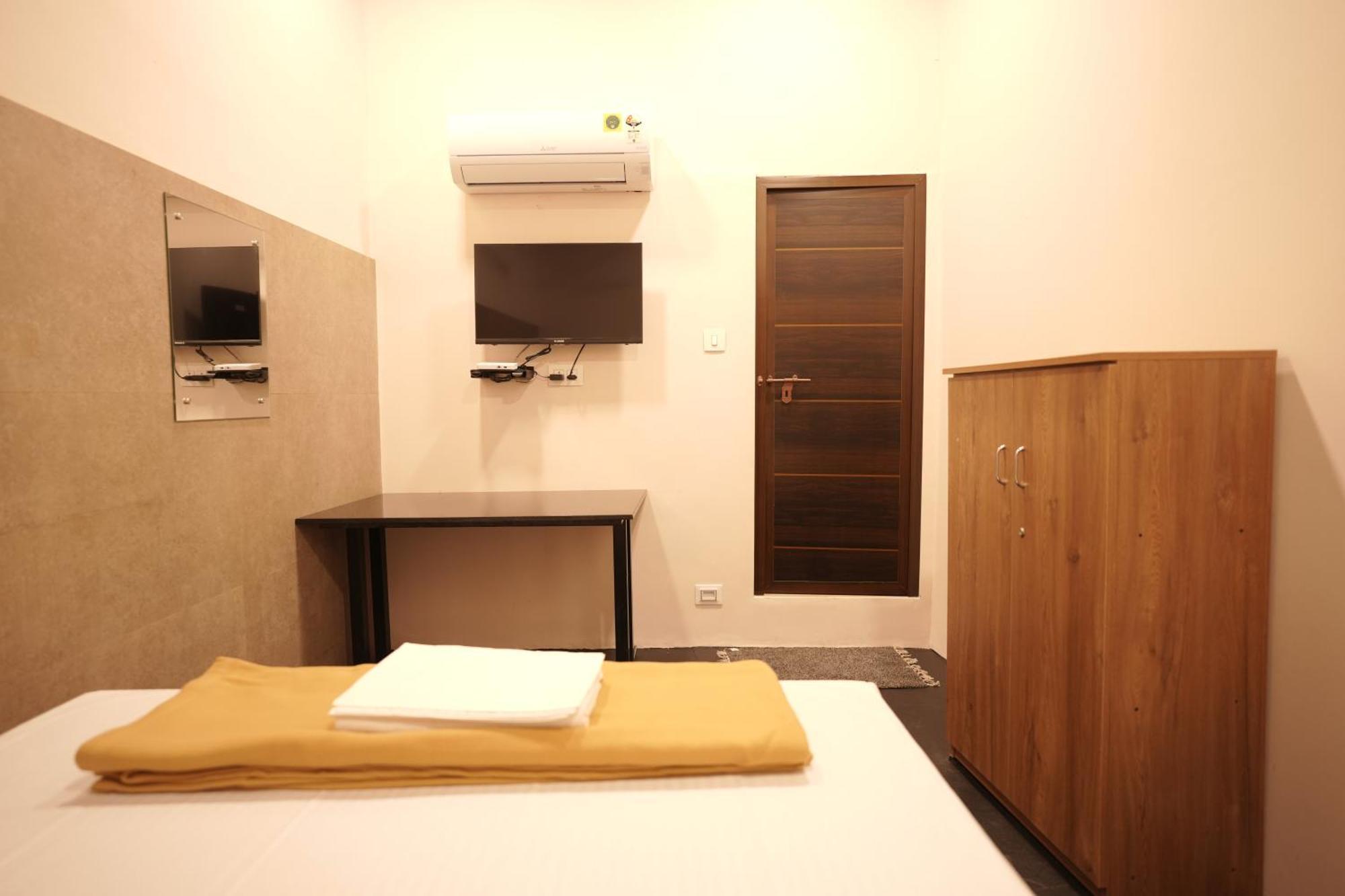 Reach Residency Hotel Kochi Eksteriør billede