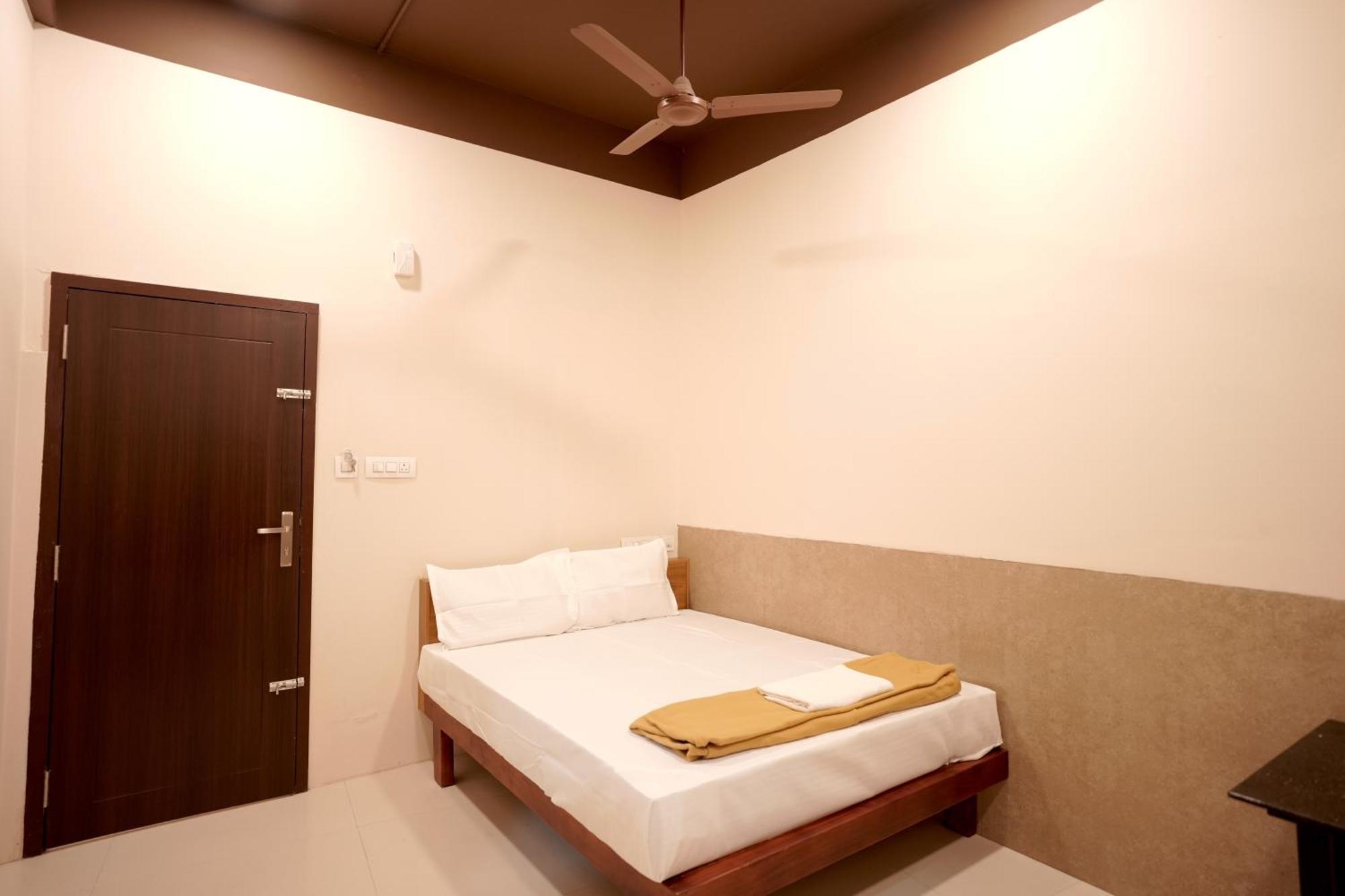 Reach Residency Hotel Kochi Eksteriør billede