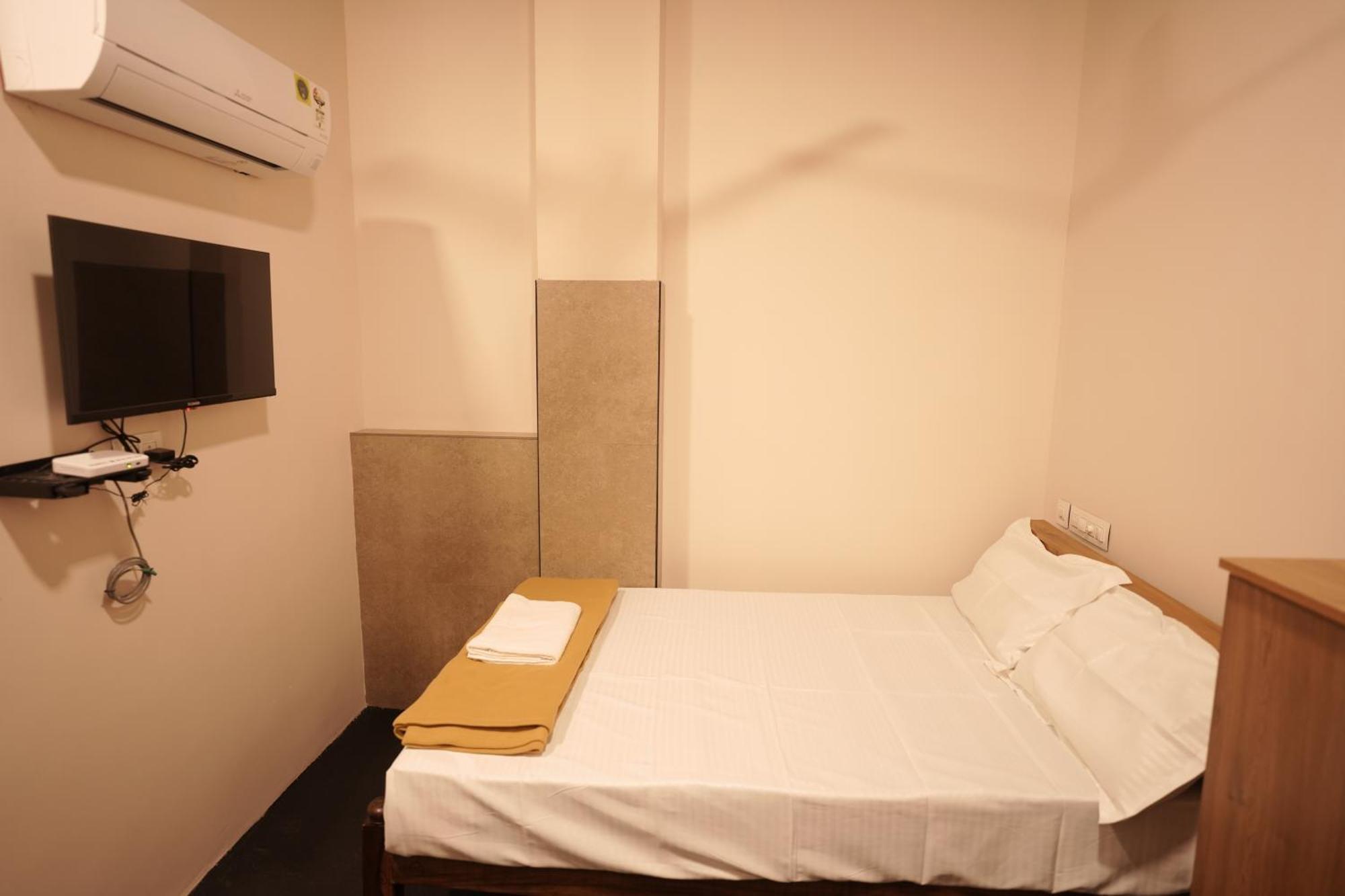 Reach Residency Hotel Kochi Eksteriør billede