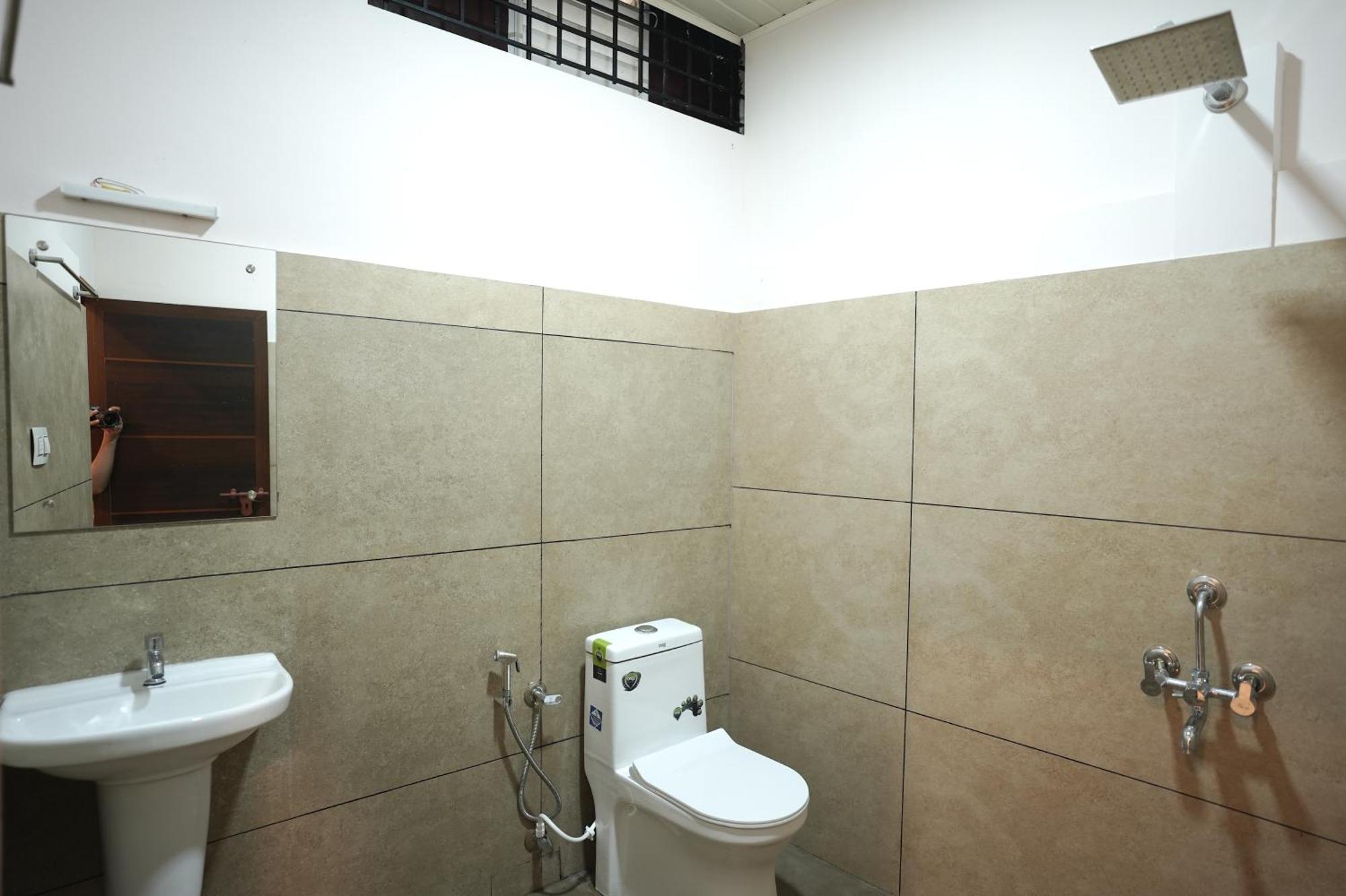 Reach Residency Hotel Kochi Eksteriør billede