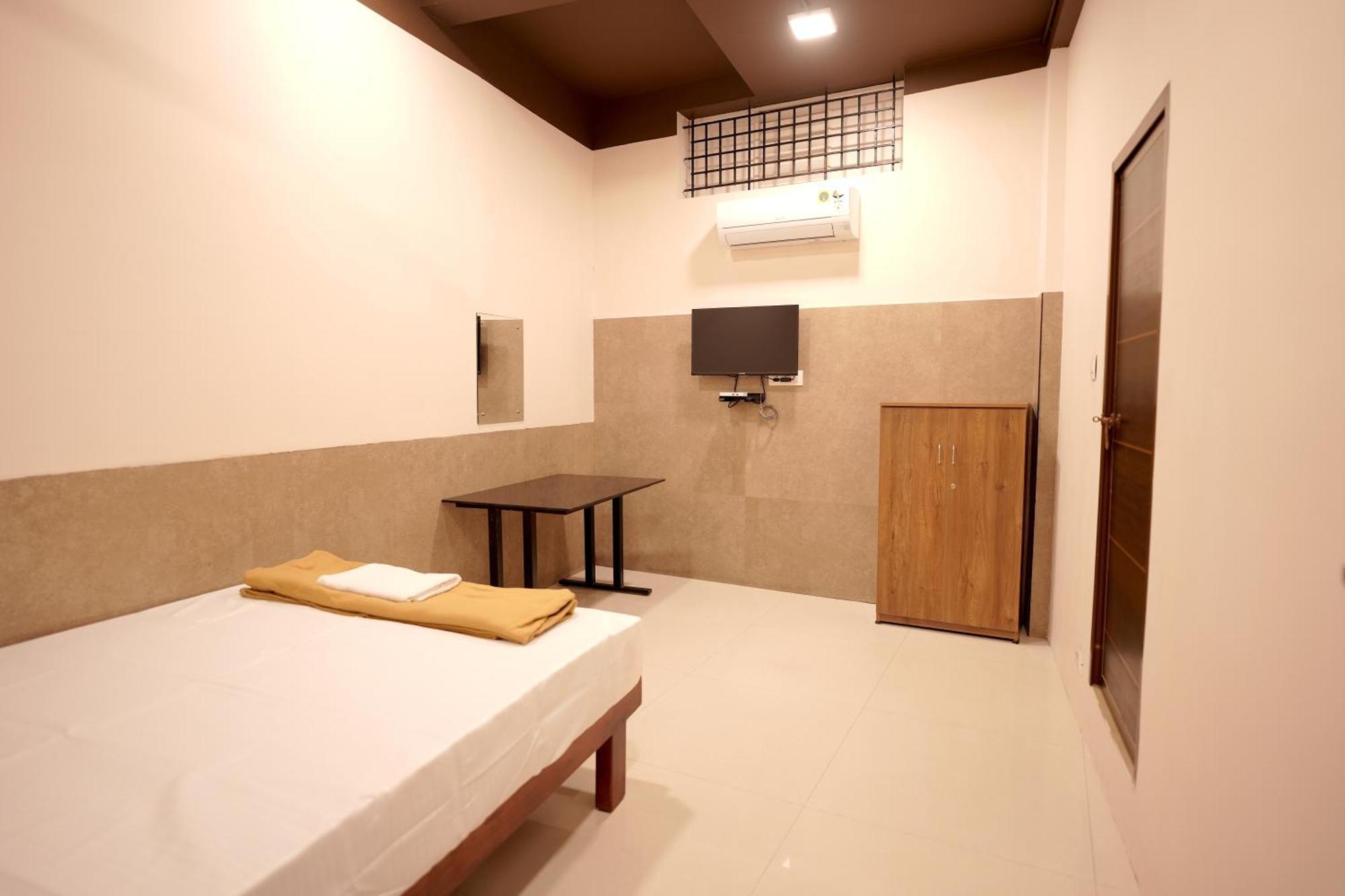 Reach Residency Hotel Kochi Eksteriør billede