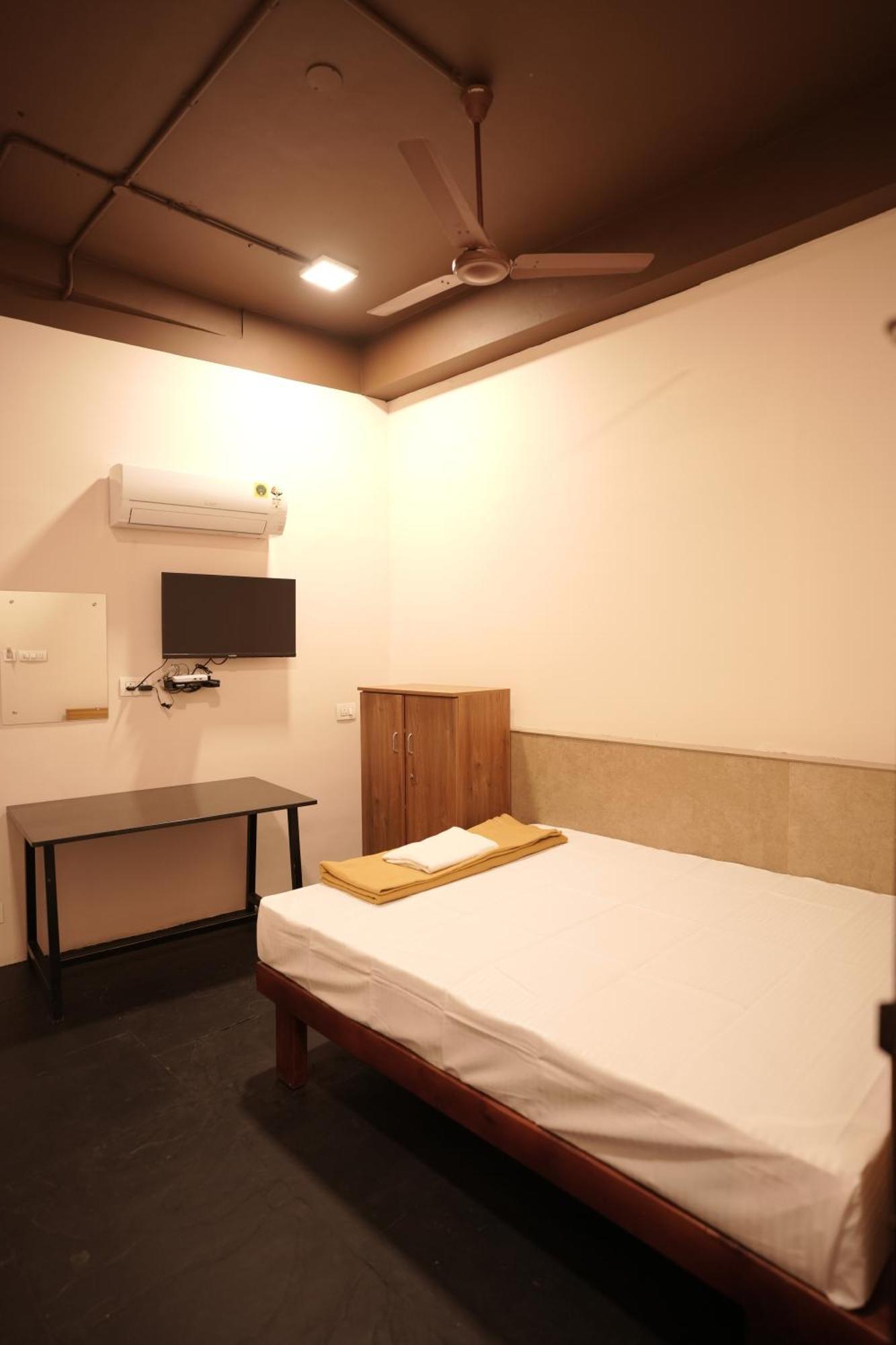 Reach Residency Hotel Kochi Eksteriør billede