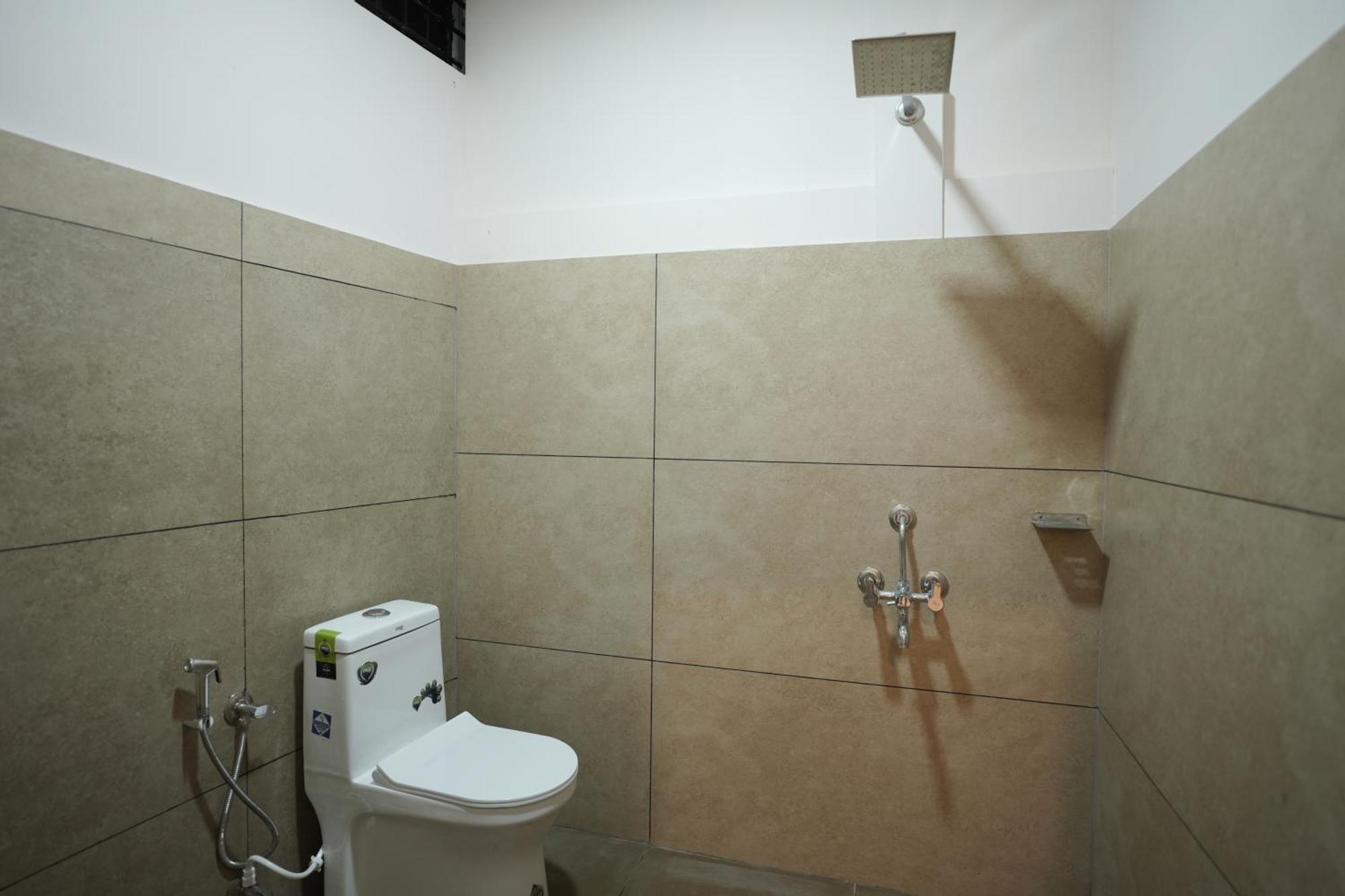 Reach Residency Hotel Kochi Eksteriør billede